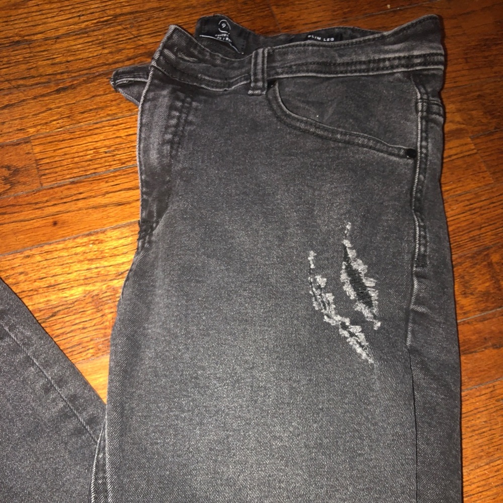 Cotton on jeans ripped style men size 34